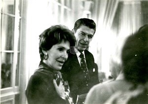 Image description is not available for 1977.020